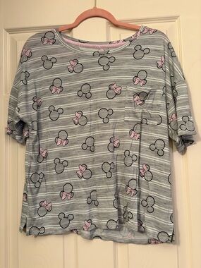 Disney Gray Striped Minnie Mouse Tee with Pink Bows